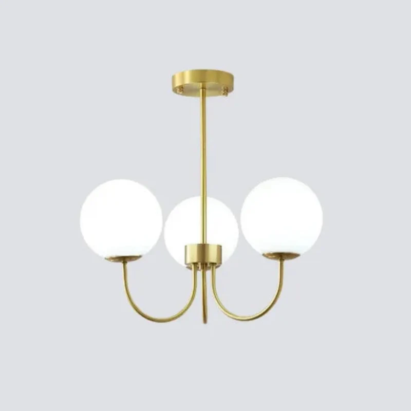 Goldener Kronleuchter mit Kugeln aus Opalglas für Wohnzimmer, Modern