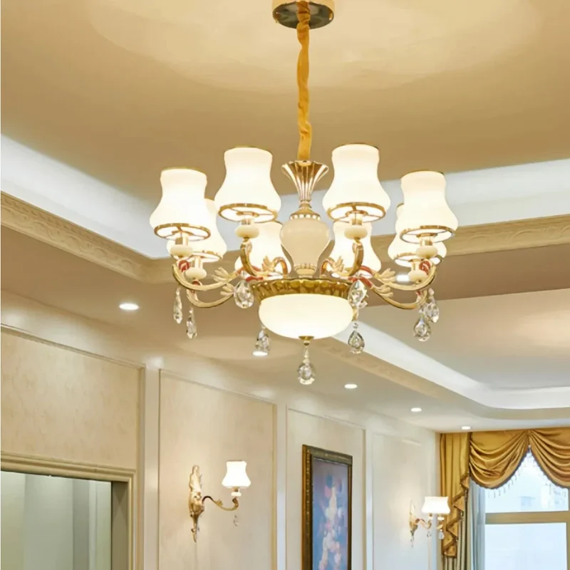Vintage Kronleuchter in Gold mit Glasschirmen für das Wohnzimmer