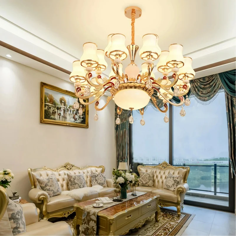 Vintage Kronleuchter in Gold mit Glasschirmen für das Wohnzimmer