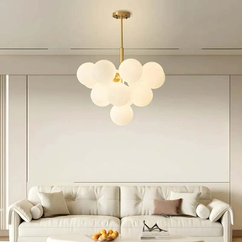 Bubble Pendelleuchte mit Opalglas-Kugel für Esszimmer