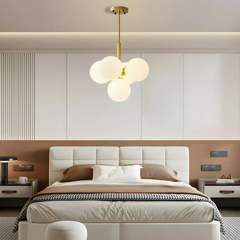 Bubble Pendelleuchte mit Opalglas-Kugel für Esszimmer