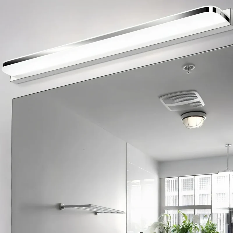 Moderne lineare Wandleuchte fürs Bad IP44