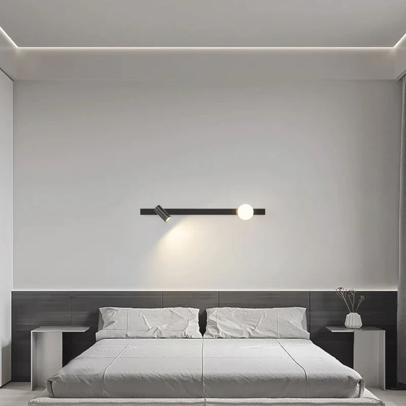 Wall Light Spotlight Unique Linear with Glass Ball, Black / Gold