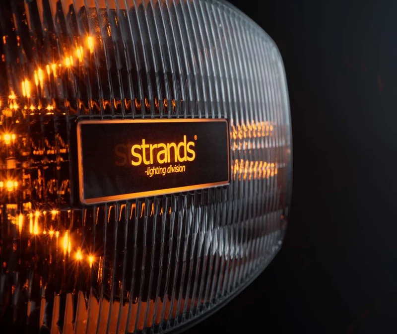 Strands IZE LED OG Ovaler Fahrscheinwerfer / 9"