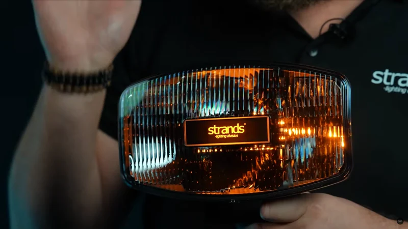 Strands IZE LED OG Ovaler Fahrscheinwerfer / 9"