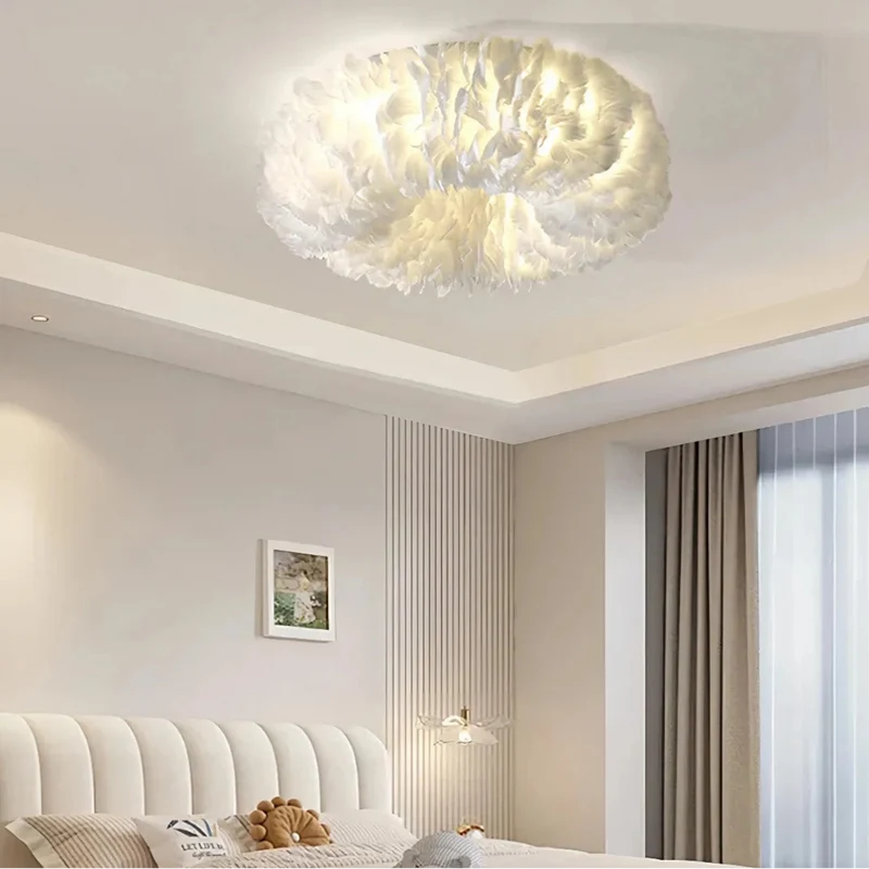 Moderne Deckenleuchte mit Federn im Ringdesign für Schlafzimmer