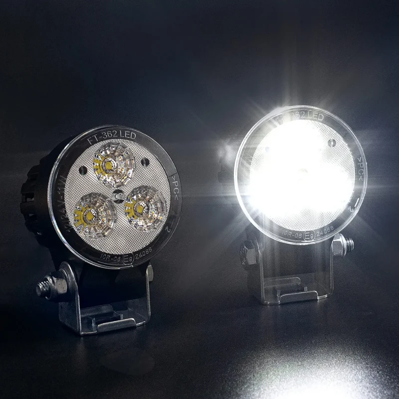 Fristom Runde LED-Arbeitsleuchte / Punkt- oder Flutlichtstrahl / 1200 lm