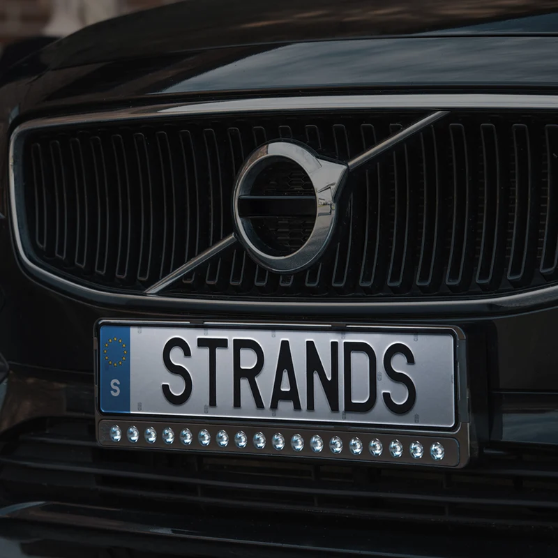 Strands Nuuk E-Line LED-Lichtleiste für Nummernschilder, schwarz, dunkle Linse