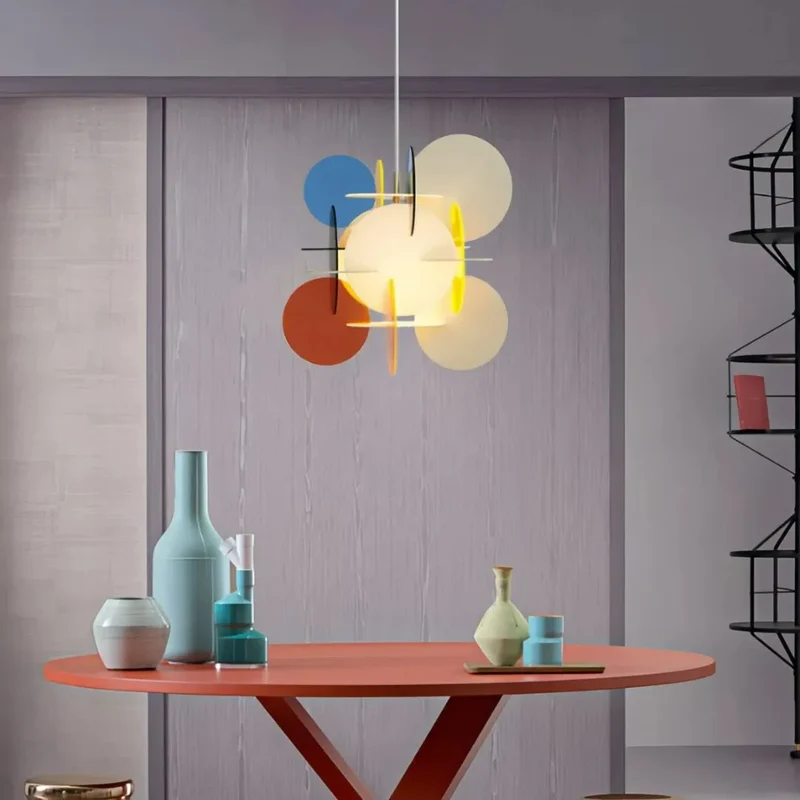 Moderne Designer-Pendelleuchte für den Esstisch in Mehrfarbig