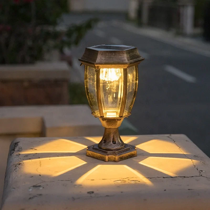 Solar-Tischlampe für Außen aus Aluminium – Callistoria