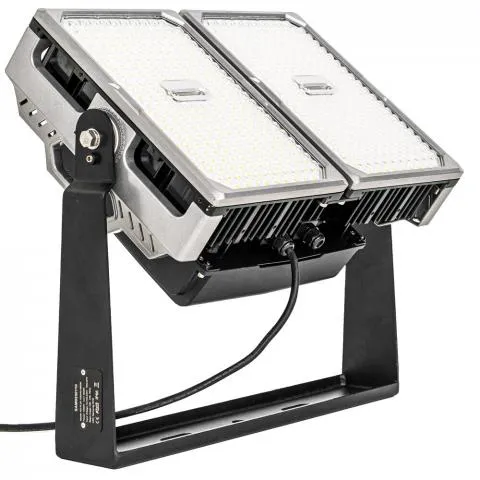 Außen-LED-Strahler 1000 Watt 155.000lm IP66 kaltweiß IK10 - LED's Light Pro
