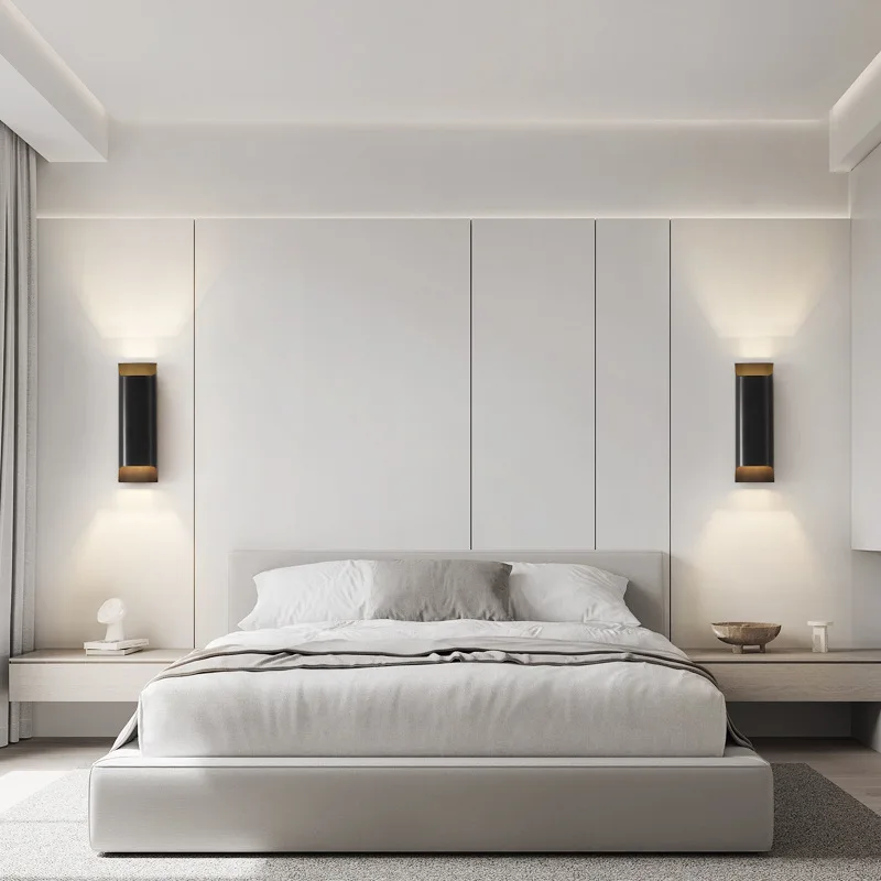 Wandleuchte aus goldenem Messing für Wohnzimmer – Aurélica