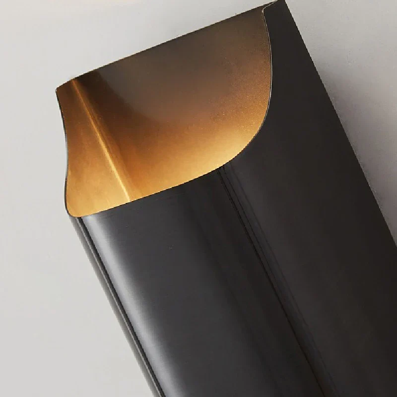 Schwarze Metall-Wandleuchte für Badezimmer – Noiréclat