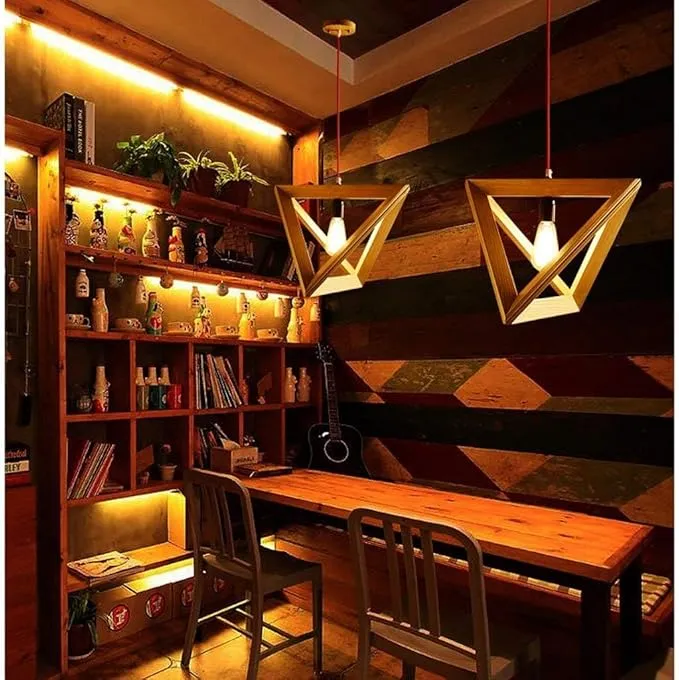 Pyramidenförmige Holz-Hängelampe für Wohnzimmer – Trigonéa