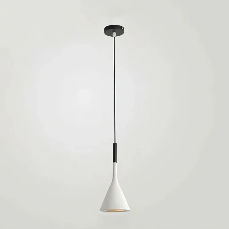 Moderne kleine Pendelleuchten aus Metall für den Bartisch