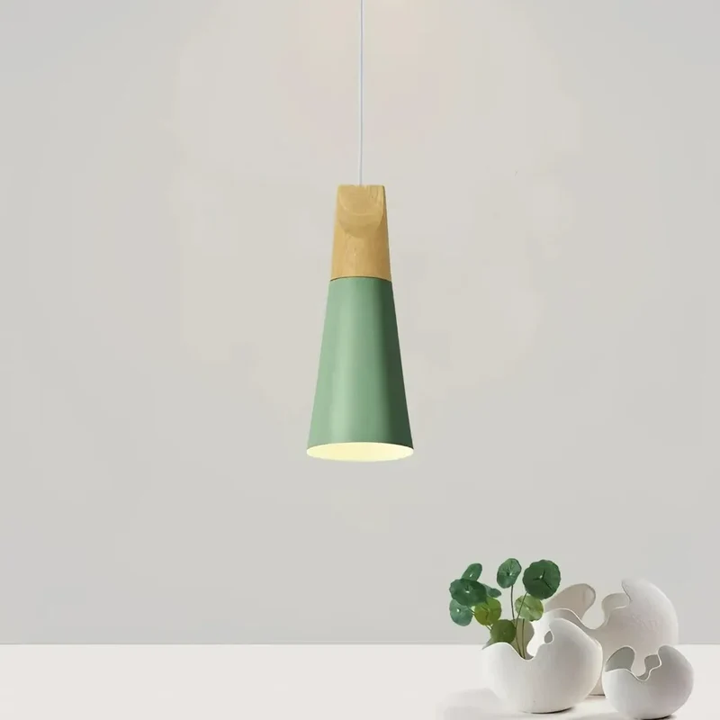 Nordic Pendelleuchte aus Metall und Holz für Esszimmer