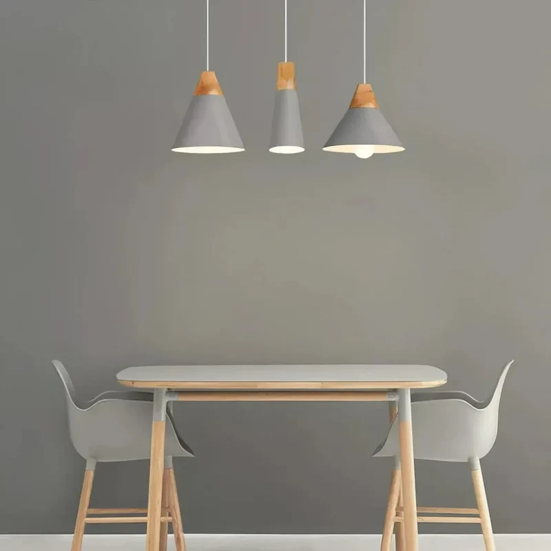 Nordic Pendelleuchte aus Metall und Holz für Esszimmer