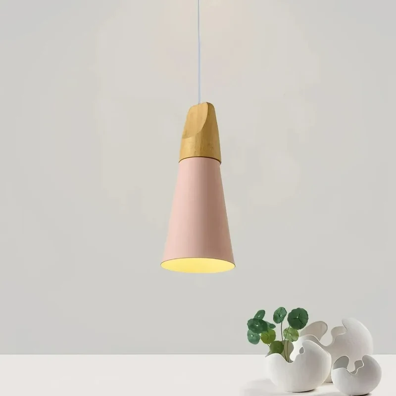 Nordic Pendelleuchte aus Metall und Holz für Esszimmer