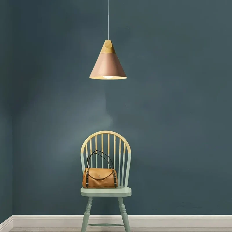 Nordic Pendelleuchte aus Metall und Holz für Esszimmer