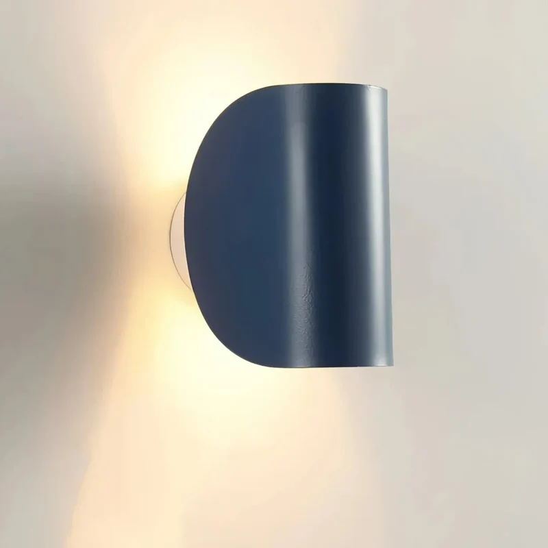 Moderne LED-Wandleuchte für den Innenbereich, 360° schwenkbar