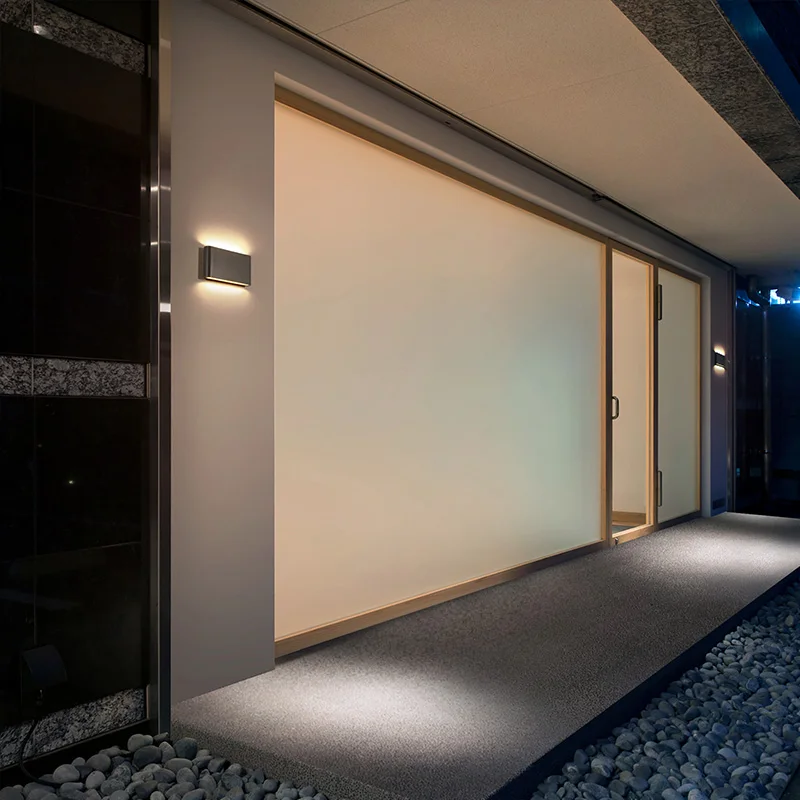 Moderne Wandleuchte aus Aluminium – Armonisa