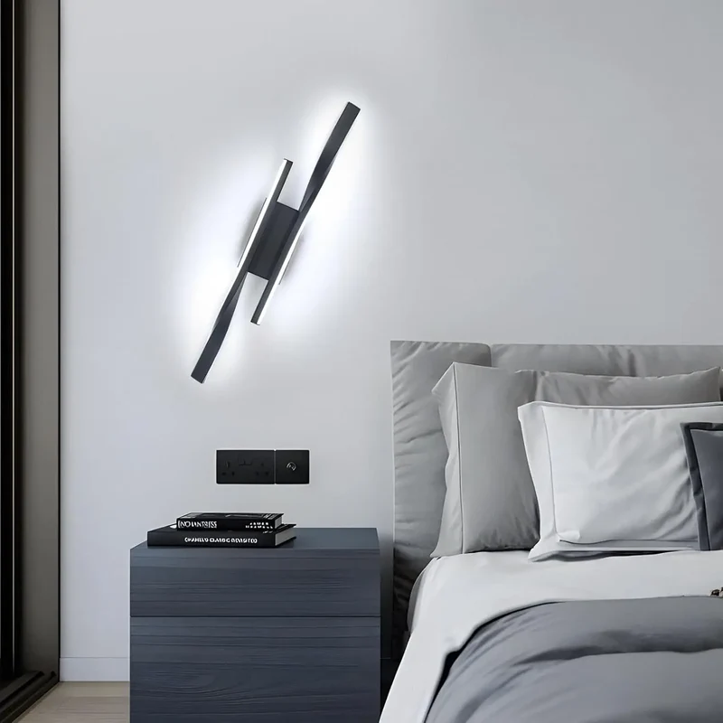 Moderne schwarze Wandleuchte für Wohnzimmer – Novaluces