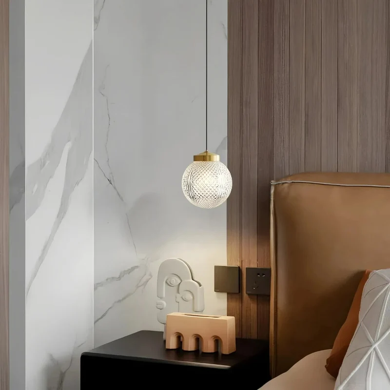 Glas-Pendelleuchte einflammig mit Kugelschirm für Schlafzimmer