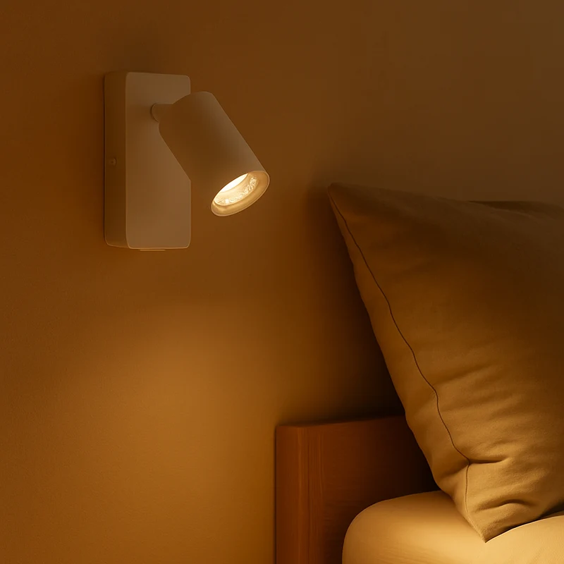 Nachttischlampe - Wandlampe | Weiß | GU10-Fassung | USB- und USB-C-Anschluss | KUNA
