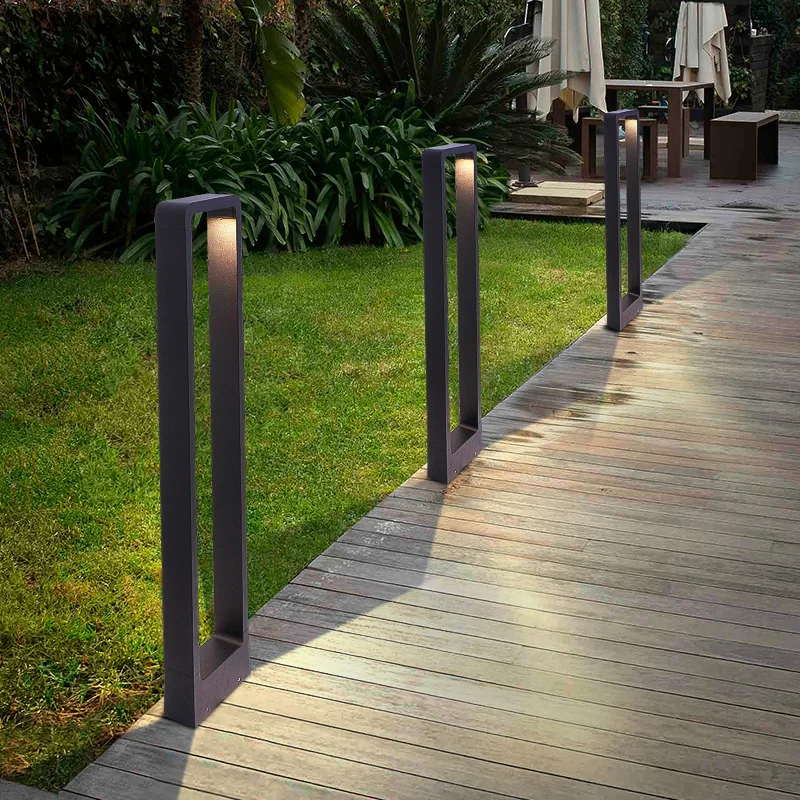 Zeitgemäßer Garten-Poller mit Beleuchtung – Arclumia