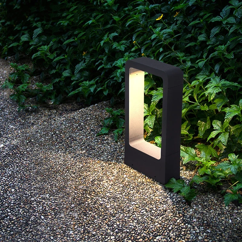 Zeitgemäßer Garten-Poller mit Beleuchtung – Arclumia