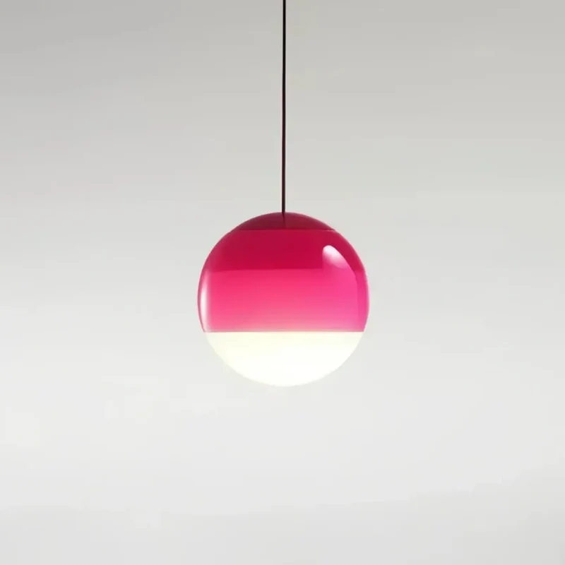 Bunte LED Pendelleuchte Kugel aus Glas für Esszimmer