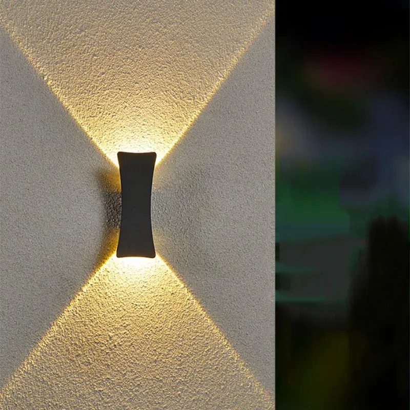 Minimalistische Wandleuchte aus Aluminium – Eclara