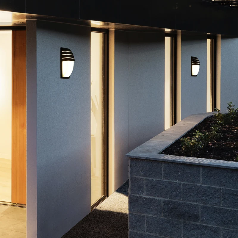Schwarze Außenwandleuchte aus Aluminium – Alunox
