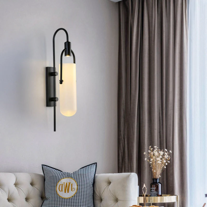 Moderne Wandleuchte in Gold und Schwarz – Estanor