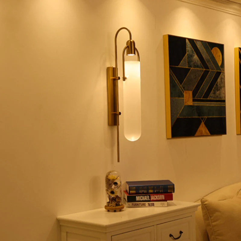 Moderne Wandleuchte in Gold und Schwarz – Estanor