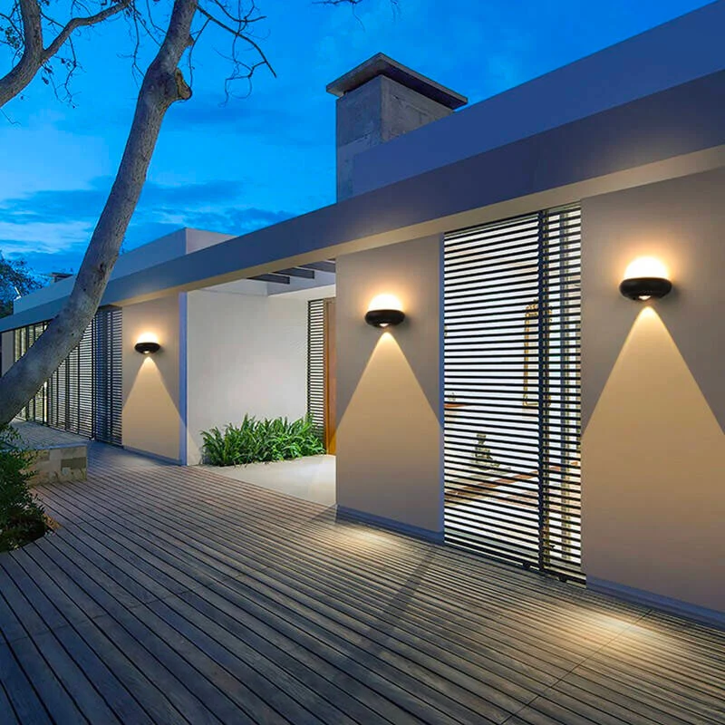 Elegante LED-Außenwandleuchte – Exinara