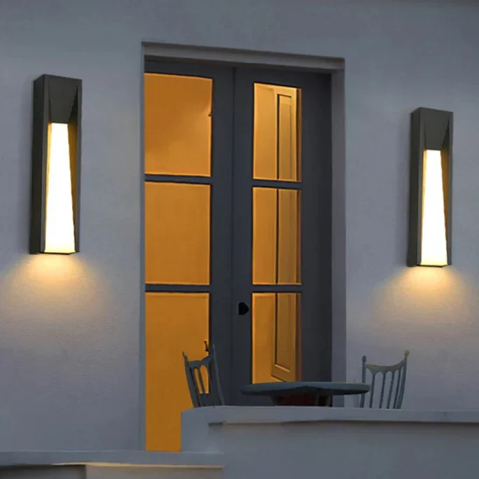 LED-Außenwandleuchte aus schwarzem Aluminium – Arclion