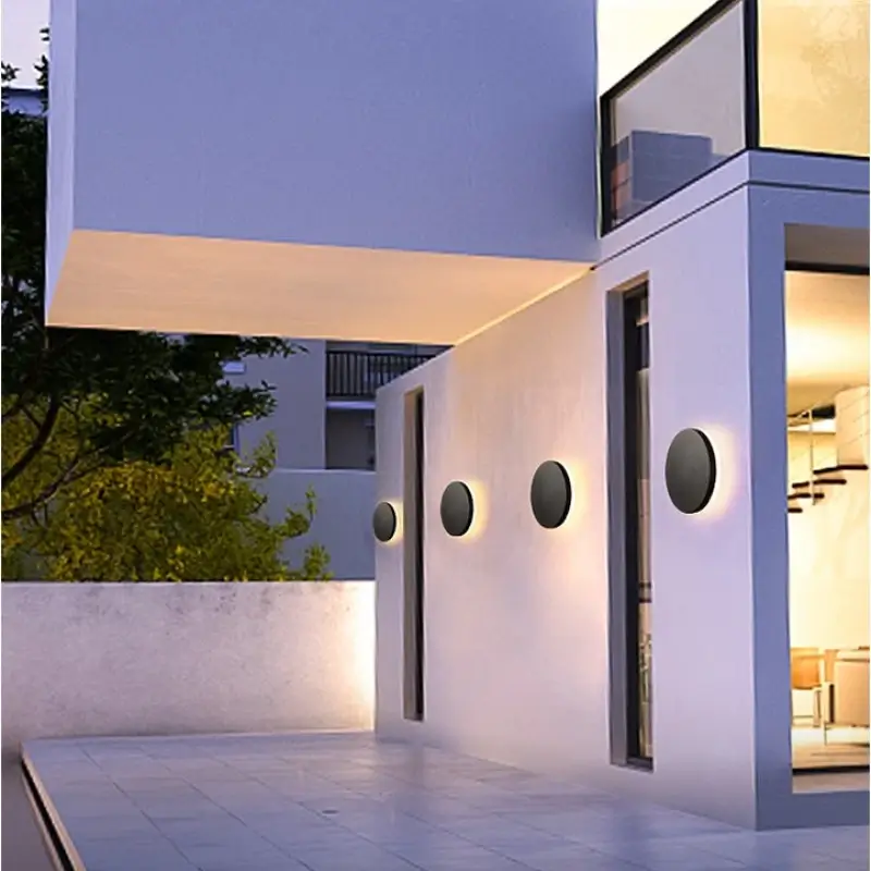 Moderne LED-Außenwandleuchte – Noxéa