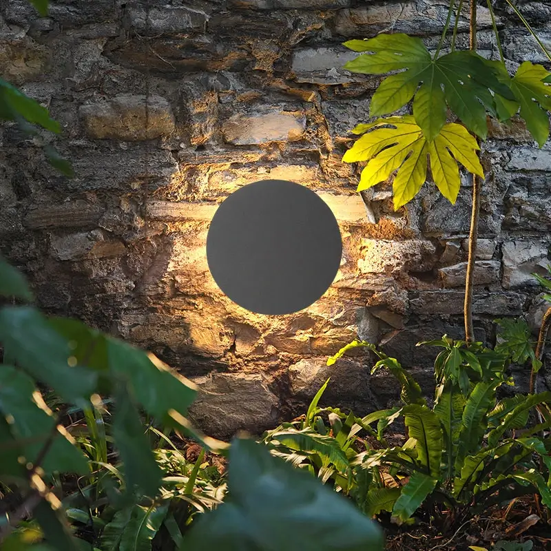 Moderne LED-Außenwandleuchte – Noxéa