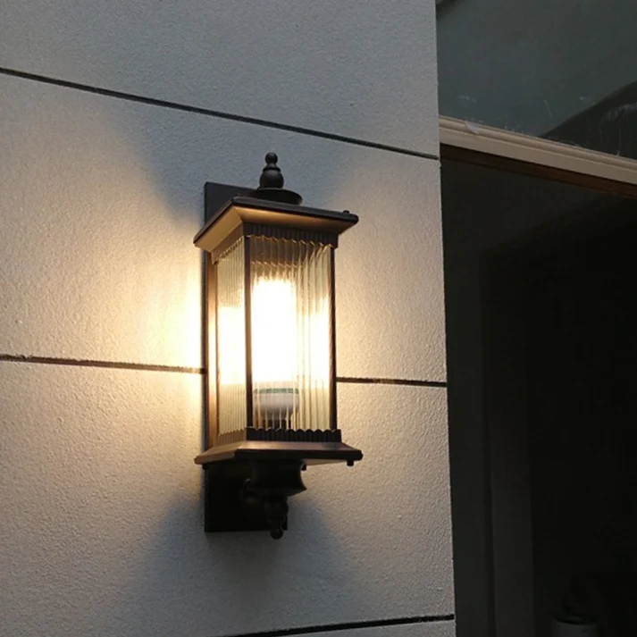 Retro Außenwandleuchte in Schwarz – Mirenoir