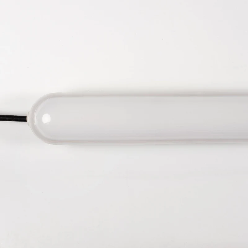 LED-Leuchte Light Pro TL, 120 cm – Für den Innen- und Außenbereich geeignet – 4800 Lumen – Wasserdicht nach IP65