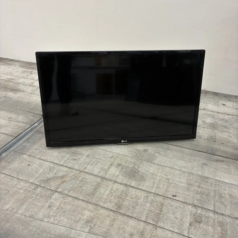 LG 32LN549C 32 Zoll Fernseher Schwarz LCD TV Monitor Wandmontage Gebraucht
