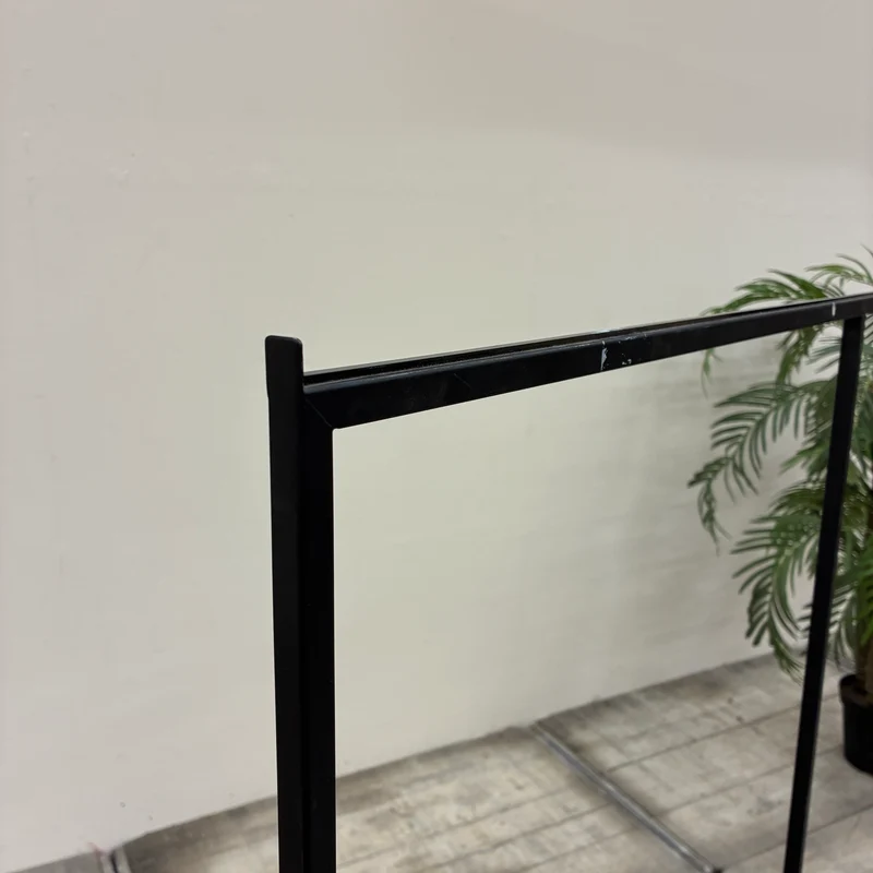 Brax Kleiderständer Schwarz 135x141 Metall Ladenbau Garderobenständer Gebraucht