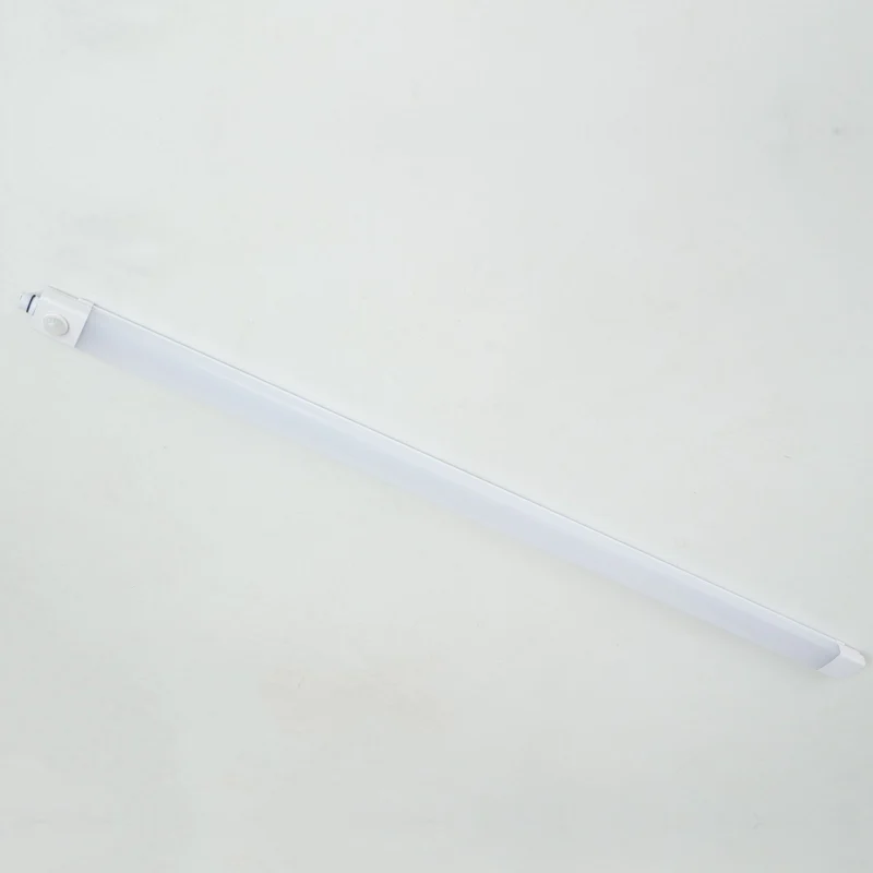 LED's Light LED TL-Beleuchtung mit Sensor 120 cm - Bewegungssensor und Bewegungserkennung - 4100 lm