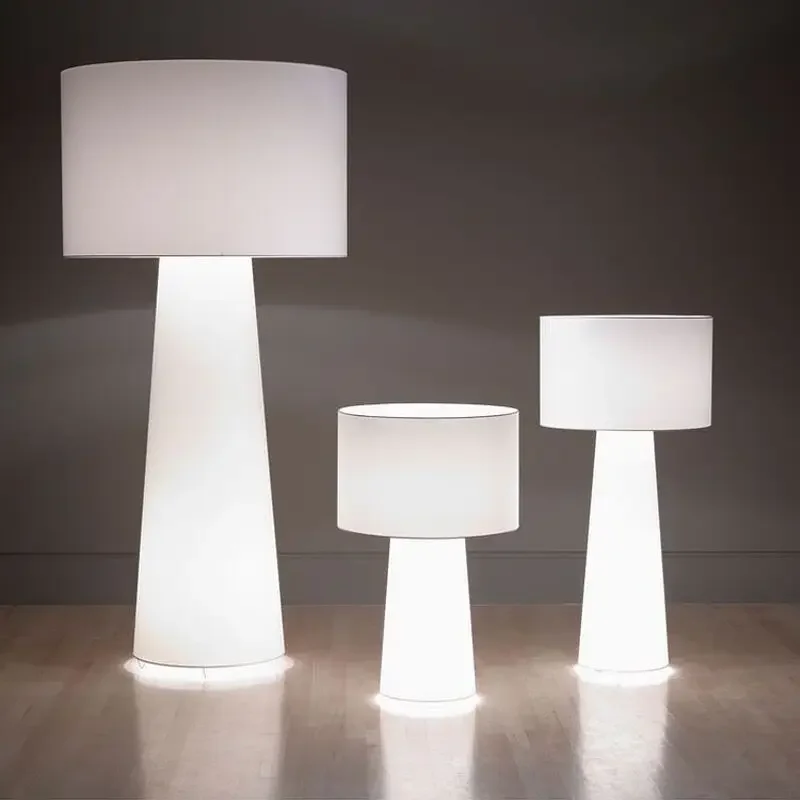 Stehlampe aus Stoff und Eisen im nordischen Design – Armonello