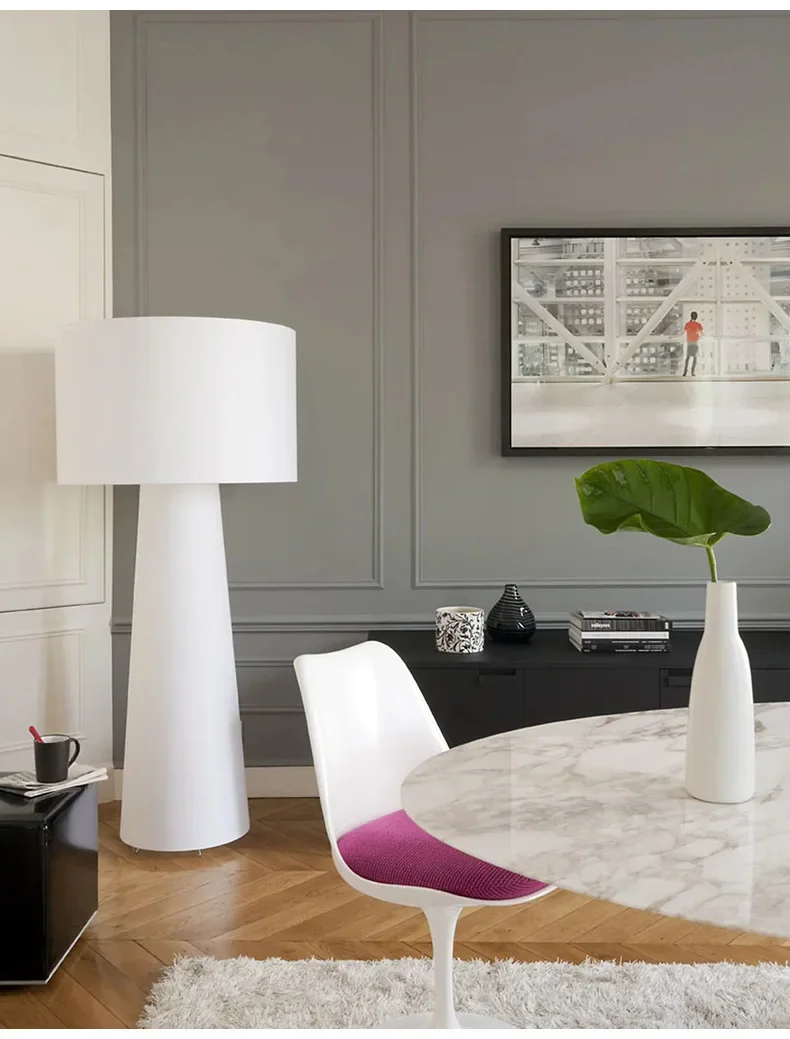 Stehlampe aus Stoff und Eisen im nordischen Design – Armonello