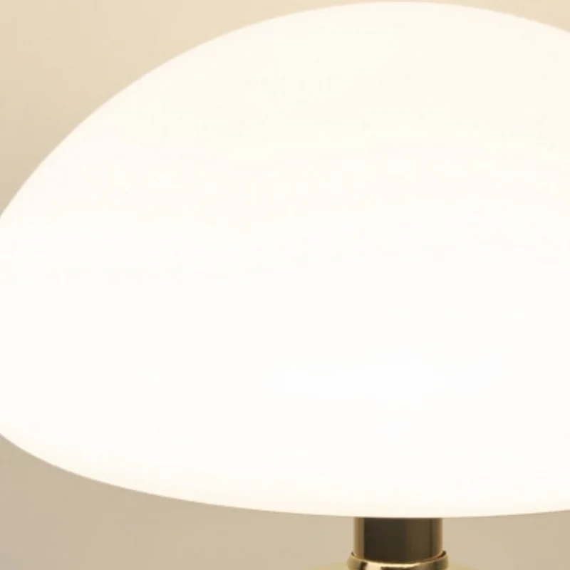 Keramische Tischlampe in Creme für Schlafzimmer – Aureolys