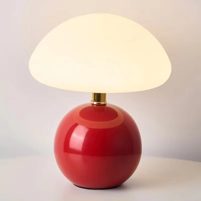 Keramische Tischlampe in Creme für Schlafzimmer – Aureolys