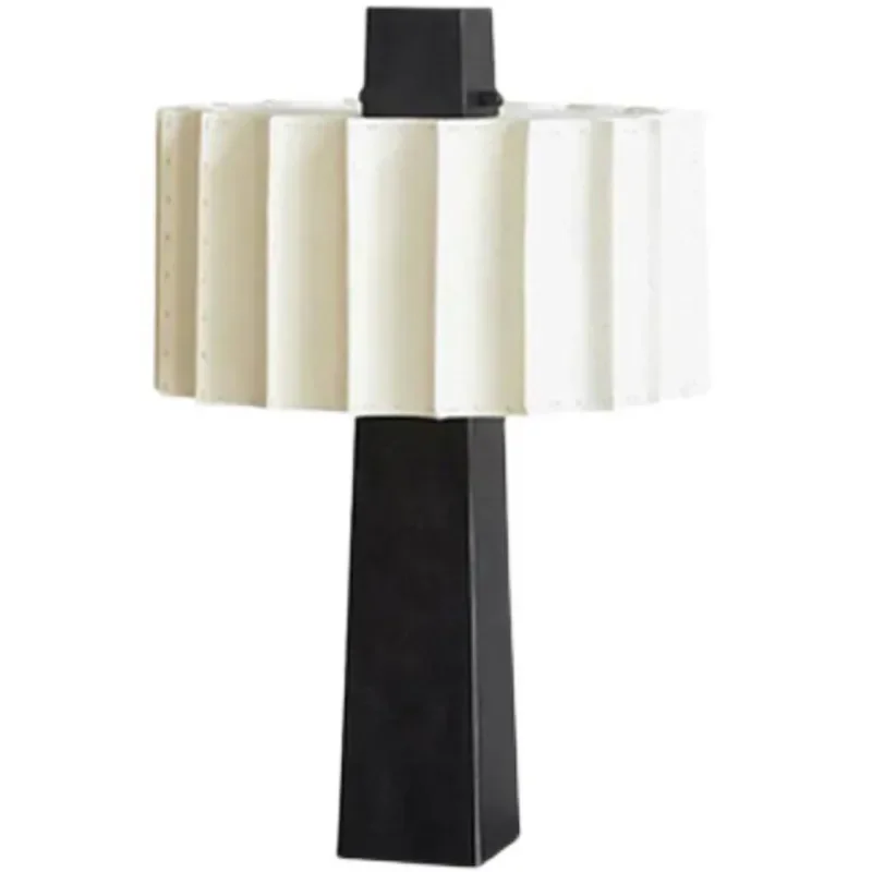 Minimalistische skandinavische Tischlampe – Norélys