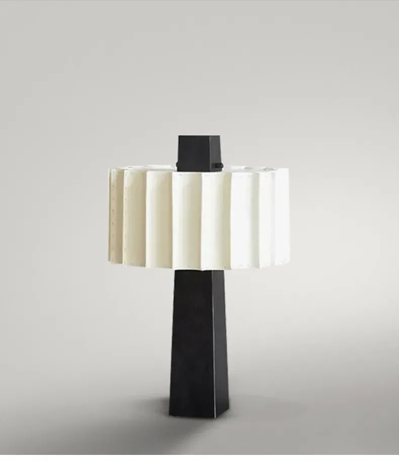 Minimalistische skandinavische Tischlampe – Norélys